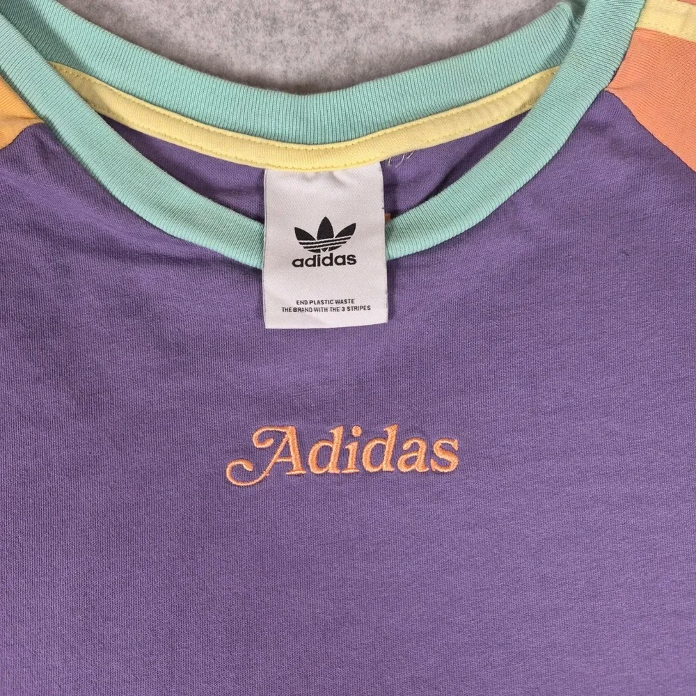 Adidas T-Shirt Mens Medium Purple Colorblock Raglan Trefoil Script Logo Tee